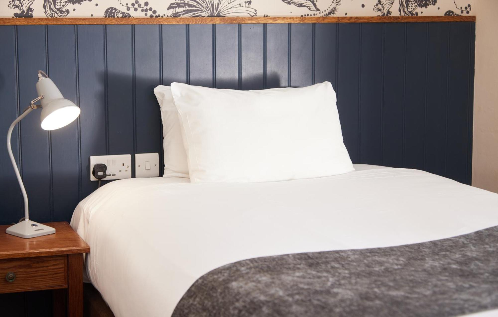 Swan Hotel By Greene King Inns Alton  Esterno foto